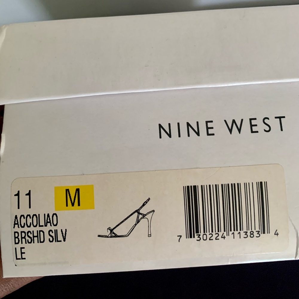Nine West Silver Sandals/Evening Shoes - Picture 6 of 6